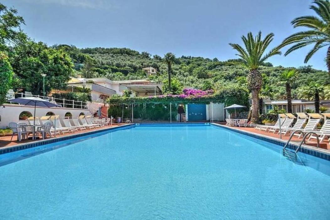 Un Paradiso A Sorrento Con Piscina Massa Lubrense Εξωτερικό φωτογραφία
